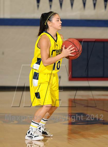 Thumbnail 1 in River City vs. Christian Brothers (Christian Brothers Holiday Classic) photogallery.