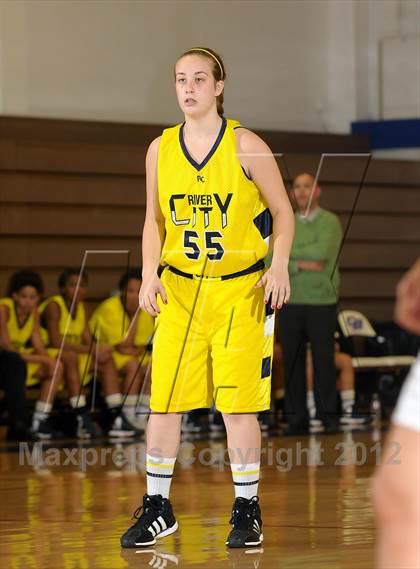 Thumbnail 2 in River City vs. Christian Brothers (Christian Brothers Holiday Classic) photogallery.