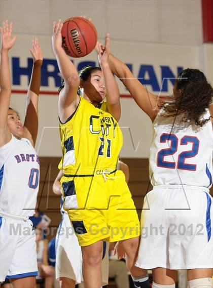 Thumbnail 2 in River City vs. Christian Brothers (Christian Brothers Holiday Classic) photogallery.
