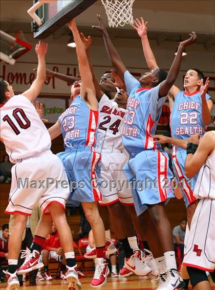 Thumbnail 1 in Redondo Union vs. Chief Sealth (Sea Hawk Classic) photogallery.