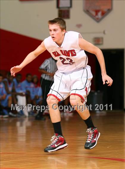 Thumbnail 2 in Redondo Union vs. Chief Sealth (Sea Hawk Classic) photogallery.