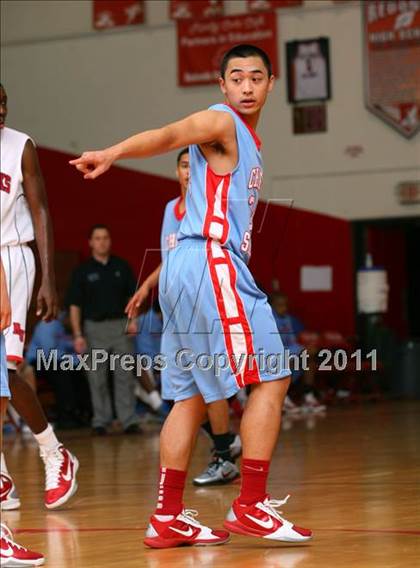 Thumbnail 1 in Redondo Union vs. Chief Sealth (Sea Hawk Classic) photogallery.