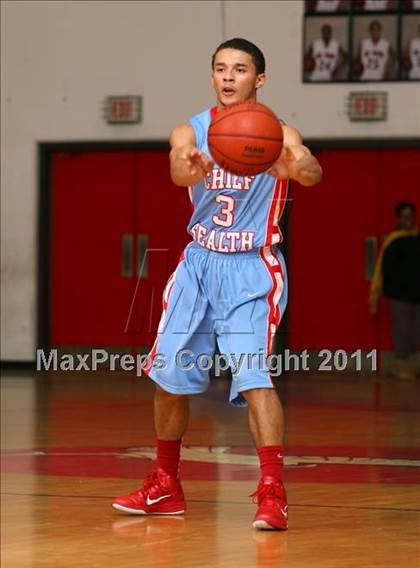 Thumbnail 2 in Redondo Union vs. Chief Sealth (Sea Hawk Classic) photogallery.