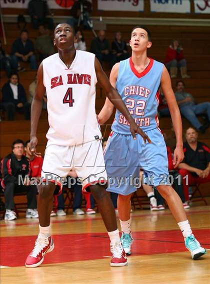 Thumbnail 3 in Redondo Union vs. Chief Sealth (Sea Hawk Classic) photogallery.