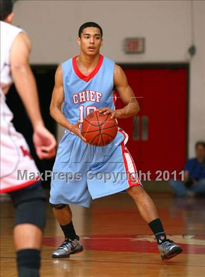 Thumbnail 3 in Redondo Union vs. Chief Sealth (Sea Hawk Classic) photogallery.