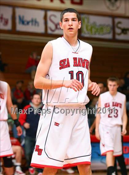 Thumbnail 1 in Redondo Union vs. Chief Sealth (Sea Hawk Classic) photogallery.