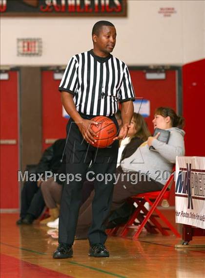 Thumbnail 3 in Redondo Union vs. Chief Sealth (Sea Hawk Classic) photogallery.