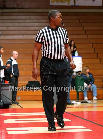 Thumbnail 3 in Redondo Union vs. Chief Sealth (Sea Hawk Classic) photogallery.