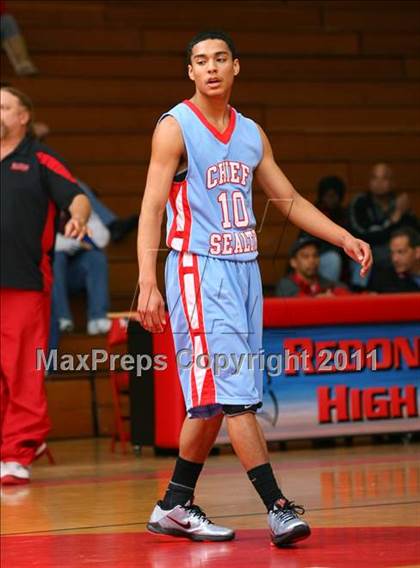 Thumbnail 2 in Redondo Union vs. Chief Sealth (Sea Hawk Classic) photogallery.