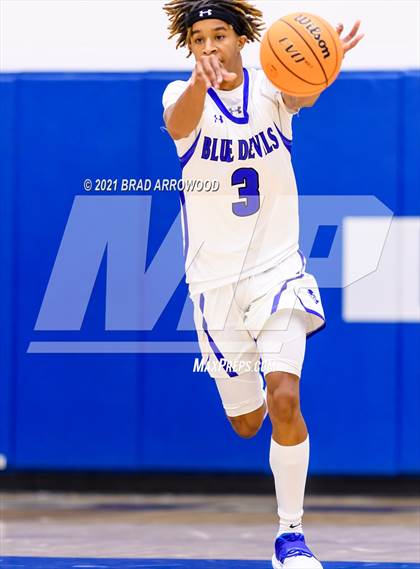 Thumbnail 1 in Hough @ Mooresville photogallery.