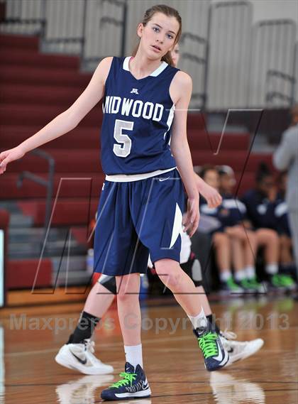 Thumbnail 1 in Lower Merion vs Midwood (Philly-NY Challenge) photogallery.