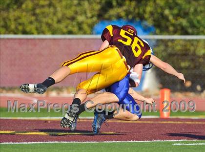 Thumbnail 3 in Warren vs Loyola Academy (IHSA Class 8A Playoffs) photogallery.