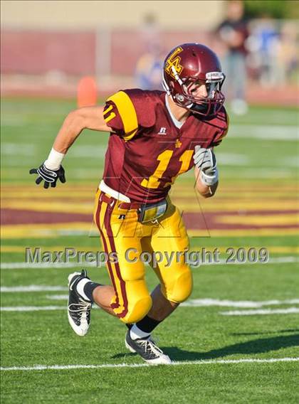 Thumbnail 3 in Warren vs Loyola Academy (IHSA Class 8A Playoffs) photogallery.