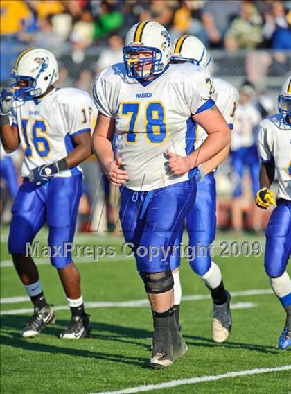 Thumbnail 2 in Warren vs Loyola Academy (IHSA Class 8A Playoffs) photogallery.