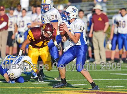 Thumbnail 3 in Warren vs Loyola Academy (IHSA Class 8A Playoffs) photogallery.