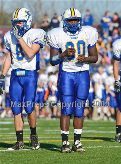 Thumbnail 2 in Warren vs Loyola Academy (IHSA Class 8A Playoffs) photogallery.