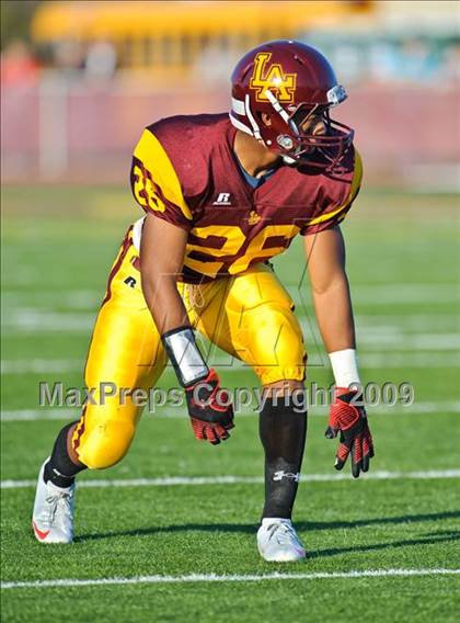 Thumbnail 2 in Warren vs Loyola Academy (IHSA Class 8A Playoffs) photogallery.
