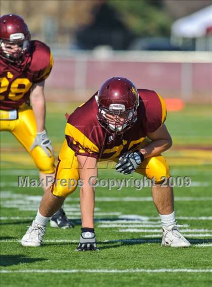 Thumbnail 1 in Warren vs Loyola Academy (IHSA Class 8A Playoffs) photogallery.