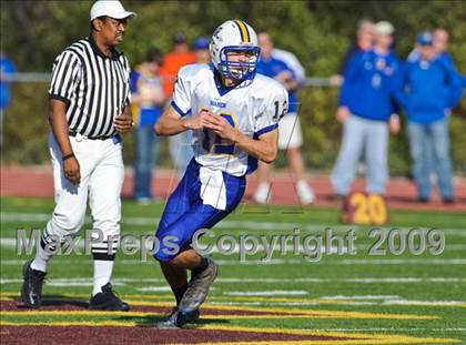 Thumbnail 1 in Warren vs Loyola Academy (IHSA Class 8A Playoffs) photogallery.