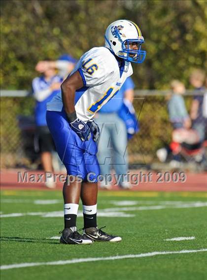 Thumbnail 3 in Warren vs Loyola Academy (IHSA Class 8A Playoffs) photogallery.