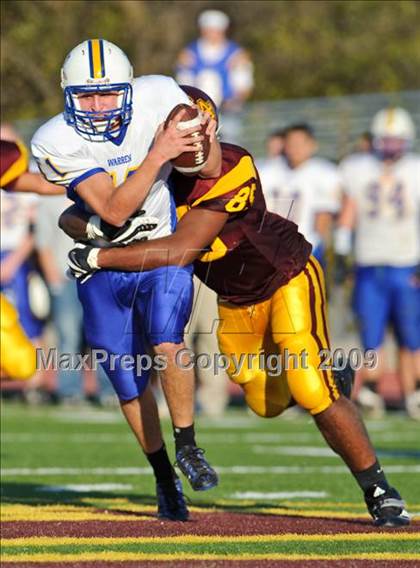 Thumbnail 2 in Warren vs Loyola Academy (IHSA Class 8A Playoffs) photogallery.