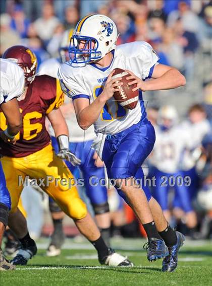 Thumbnail 3 in Warren vs Loyola Academy (IHSA Class 8A Playoffs) photogallery.