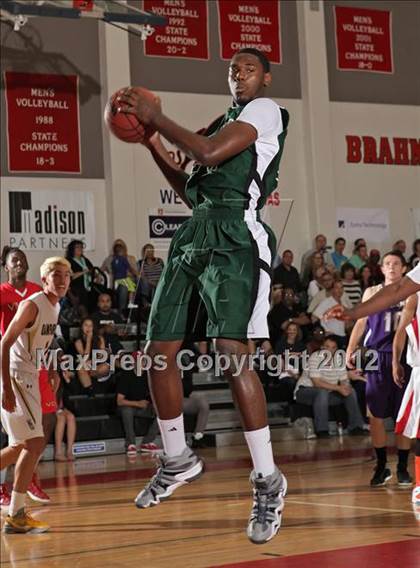Thumbnail 2 in Battle of The Valley (East vs. West) photogallery.
