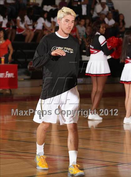 Thumbnail 3 in Battle of The Valley (East vs. West) photogallery.