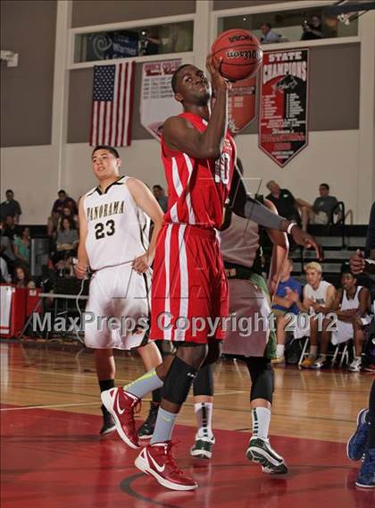 Thumbnail 3 in Battle of The Valley (East vs. West) photogallery.