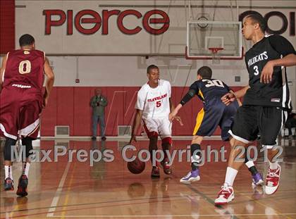 Thumbnail 1 in Battle of The Valley (East vs. West) photogallery.