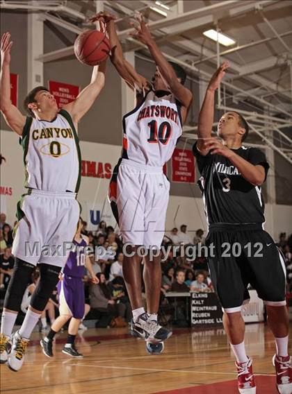 Thumbnail 2 in Battle of The Valley (East vs. West) photogallery.