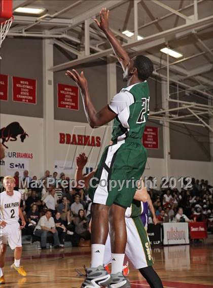 Thumbnail 3 in Battle of The Valley (East vs. West) photogallery.