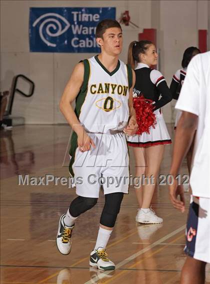 Thumbnail 1 in Battle of The Valley (East vs. West) photogallery.
