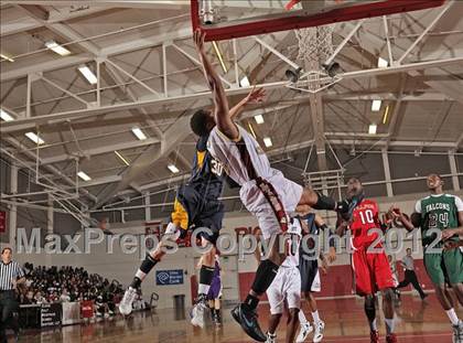 Thumbnail 3 in Battle of The Valley (East vs. West) photogallery.