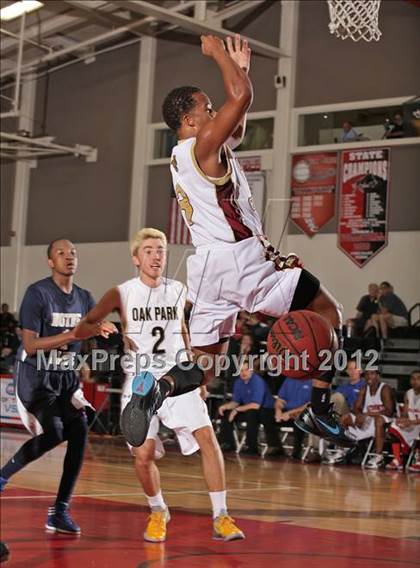 Thumbnail 1 in Battle of The Valley (East vs. West) photogallery.