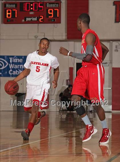 Thumbnail 3 in Battle of The Valley (East vs. West) photogallery.