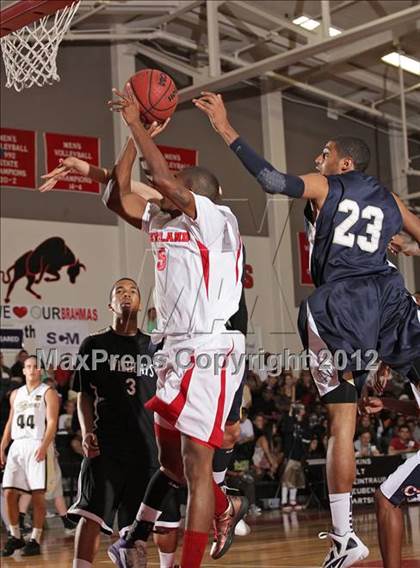 Thumbnail 3 in Battle of The Valley (East vs. West) photogallery.