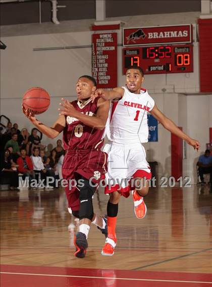 Thumbnail 3 in Battle of The Valley (East vs. West) photogallery.