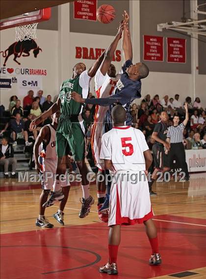 Thumbnail 3 in Battle of The Valley (East vs. West) photogallery.