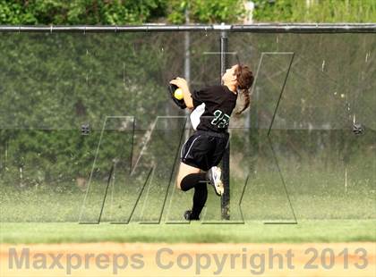 Thumbnail 1 in Barrington vs Fremd (IHSA 4A Sectional) photogallery.