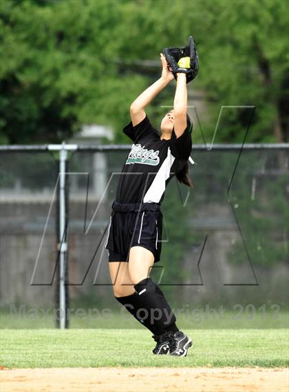 Thumbnail 2 in Barrington vs Fremd (IHSA 4A Sectional) photogallery.