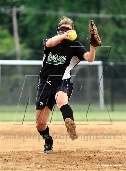 Thumbnail 3 in Barrington vs Fremd (IHSA 4A Sectional) photogallery.