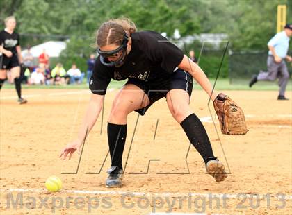 Thumbnail 3 in Barrington vs Fremd (IHSA 4A Sectional) photogallery.