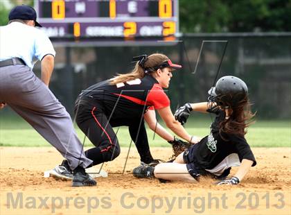 Thumbnail 1 in Barrington vs Fremd (IHSA 4A Sectional) photogallery.