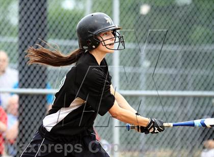 Thumbnail 3 in Barrington vs Fremd (IHSA 4A Sectional) photogallery.