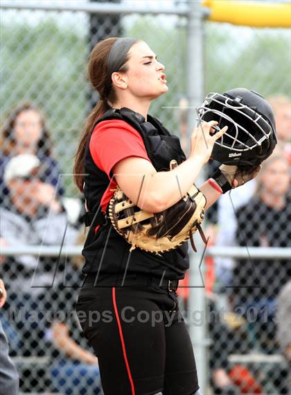 Thumbnail 1 in Barrington vs Fremd (IHSA 4A Sectional) photogallery.