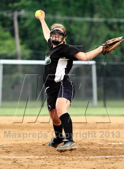 Thumbnail 1 in Barrington vs Fremd (IHSA 4A Sectional) photogallery.