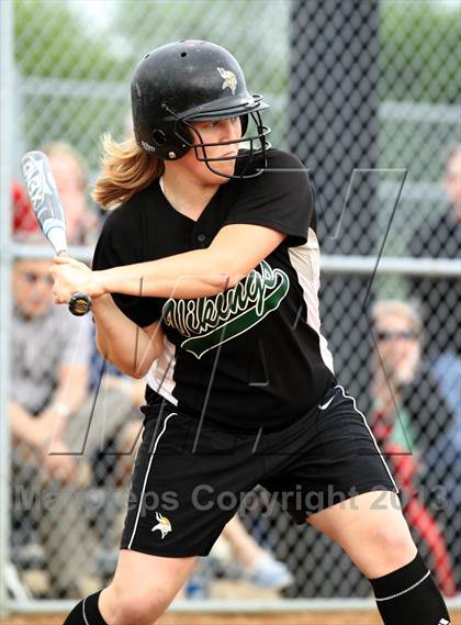 Thumbnail 3 in Barrington vs Fremd (IHSA 4A Sectional) photogallery.