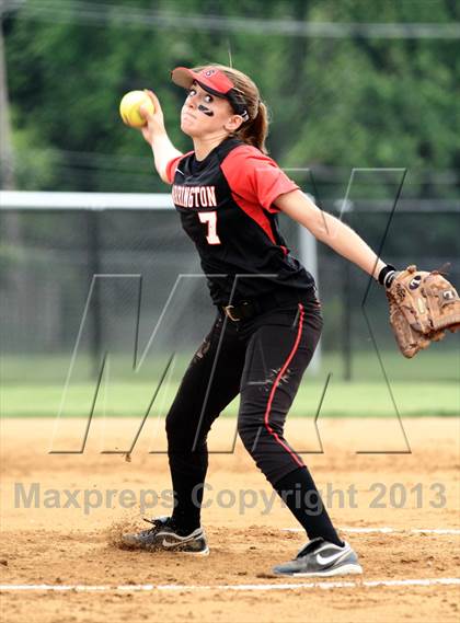 Thumbnail 3 in Barrington vs Fremd (IHSA 4A Sectional) photogallery.