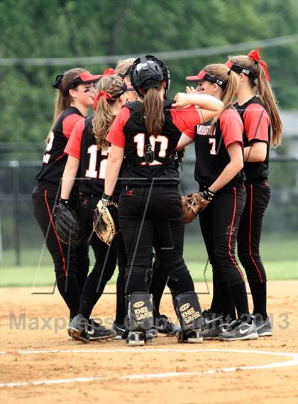 Thumbnail 1 in Barrington vs Fremd (IHSA 4A Sectional) photogallery.